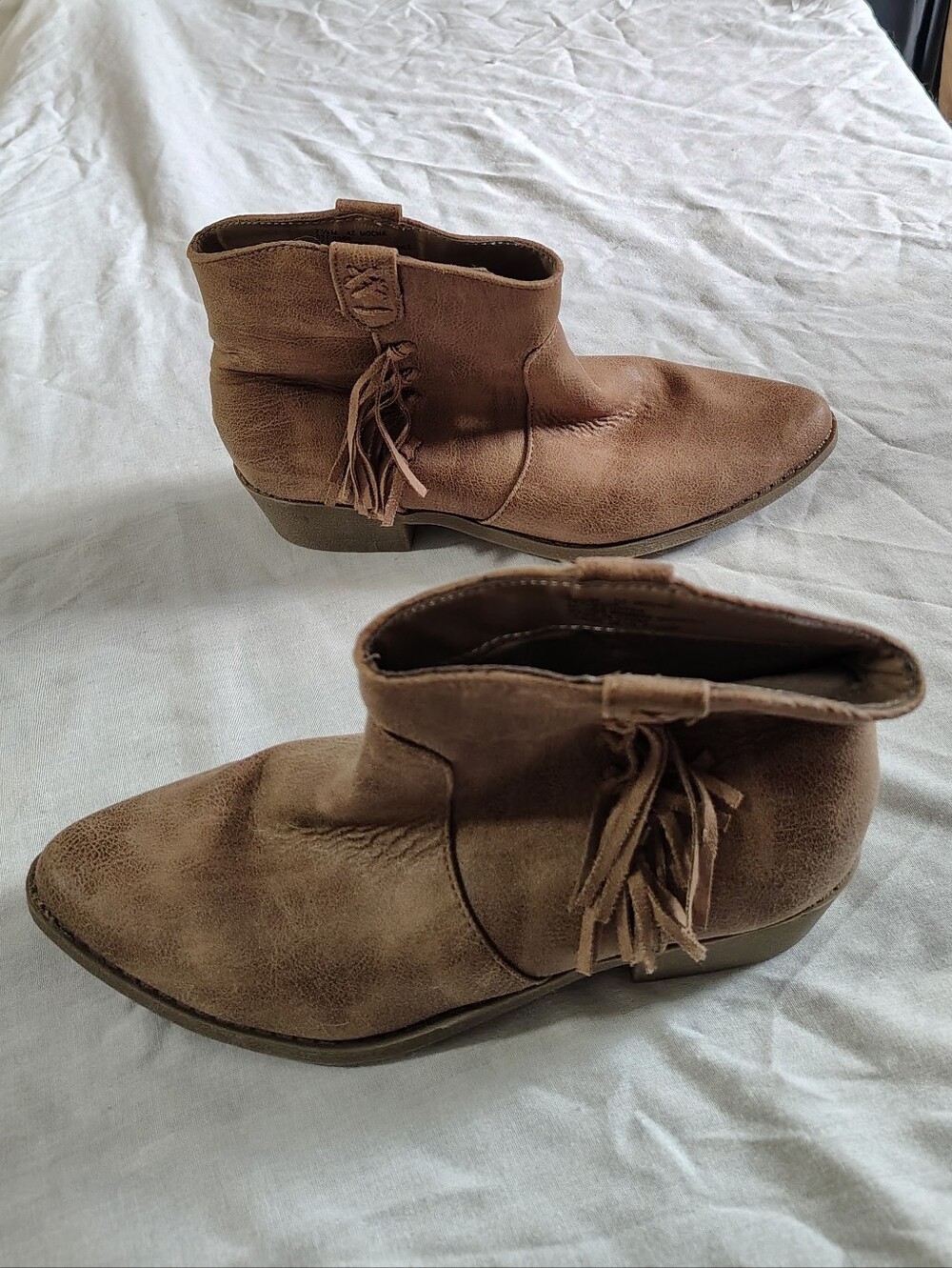 Ladies 7.5 Countrycore Boho Soho Western Chic Suede Ankle Boots with Fringe